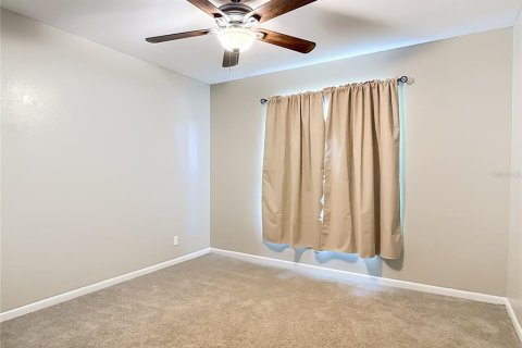 House in Deltona, Florida 2 bedrooms, 111.48 sq.m. № 2347900 - photo 28