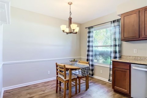 House in Deltona, Florida 2 bedrooms, 111.48 sq.m. № 2347900 - photo 25