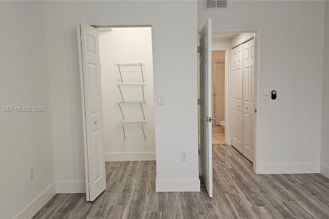 Condo in Tamarac, Florida, 2 bedrooms  № 2046602 - photo 19