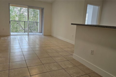 Condo in Tamarac, Florida, 2 bedrooms  № 2046602 - photo 14