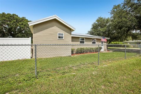 House in Lakeland, Florida 4 bedrooms, 142.05 sq.m. № 1823198 - photo 4