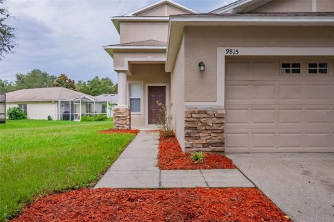 House in Land O' Lakes, Florida 4 bedrooms, 191.19 sq.m. № 1918765 - photo 2