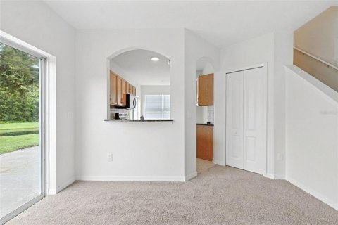 House in Land O' Lakes, Florida 4 bedrooms, 191.19 sq.m. № 1918765 - photo 6