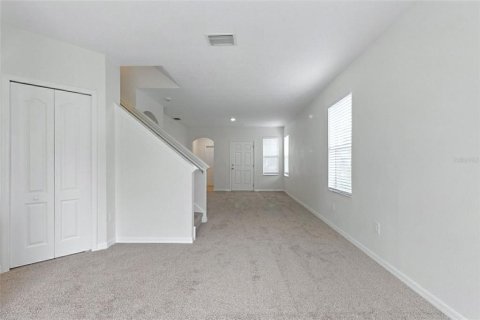 House in Land O' Lakes, Florida 4 bedrooms, 191.19 sq.m. № 1918765 - photo 10