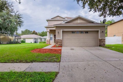 House in Land O' Lakes, Florida 4 bedrooms, 191.19 sq.m. № 1918765 - photo 1