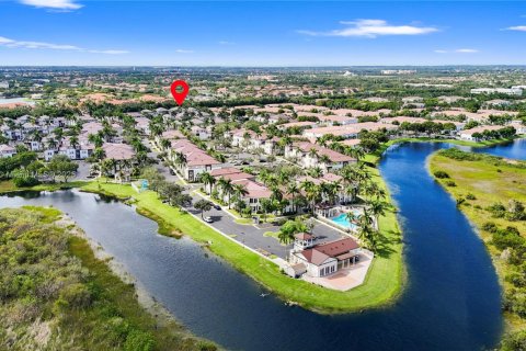 Condo in Miramar, Florida, 3 bedrooms  № 1955181 - photo 21