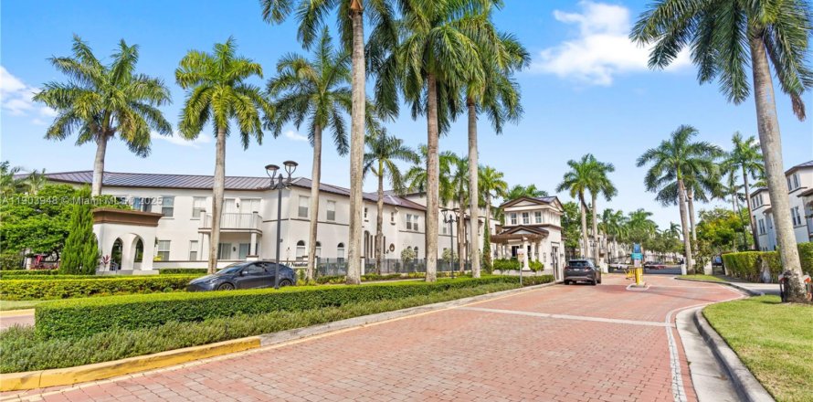 Condo in Miramar, Florida, 3 bedrooms  № 1955181