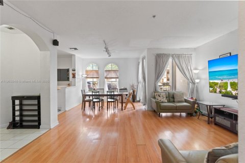 Condo in Miramar, Florida, 3 bedrooms  № 1955181 - photo 3