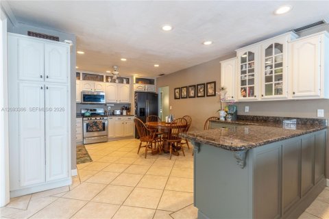 Casa en venta en Miami, Florida, 4 dormitorios, 225.01 m2 № 2382895 - foto 21