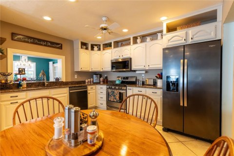 Casa en venta en Miami, Florida, 4 dormitorios, 225.01 m2 № 2382895 - foto 25