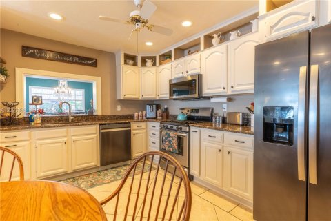 Casa en venta en Miami, Florida, 4 dormitorios, 225.01 m2 № 2382895 - foto 24