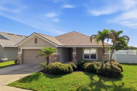 Villa ou maison à Wimauma, Floride 3 chambres, 180.97 m2 № 2302295