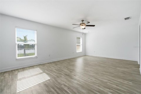 Villa ou maison à vendre à Wimauma, Floride: 3 chambres, 180.97 m2 № 2302295 - photo 14