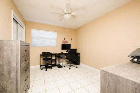 House in Ormond Beach, Florida 3 bedrooms, 130.34 sq.m. № 2217140 - photo 17