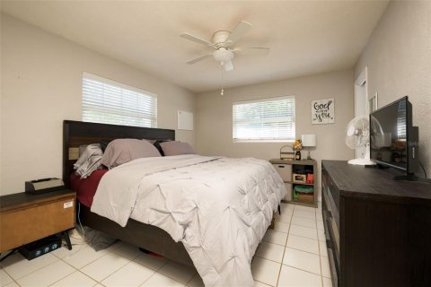 House in Ormond Beach, Florida 3 bedrooms, 130.34 sq.m. № 2217140 - photo 14