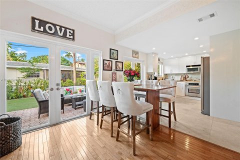 Casa en alquiler en Coral Gables, Florida, 4 dormitorios, 246.66 m2 № 2018855 - foto 13