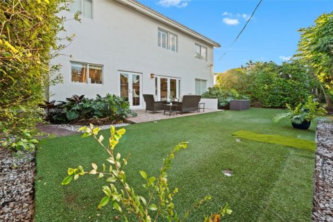 Casa en alquiler en Coral Gables, Florida, 4 dormitorios, 246.66 m2 № 2018855 - foto 29