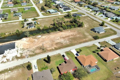 Terreno en venta en Cape Coral, Florida № 1860658 - foto 20