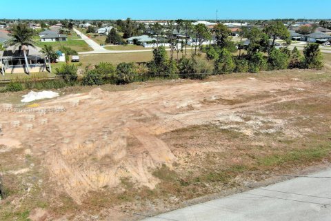Terreno en venta en Cape Coral, Florida № 1860658 - foto 5