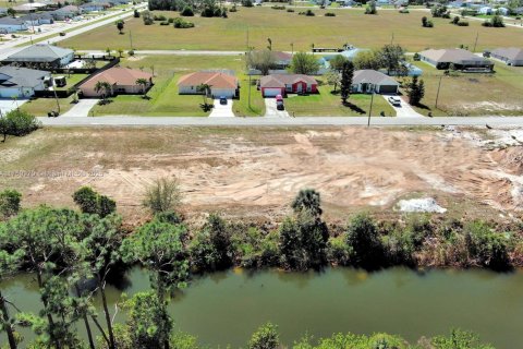 Terreno en venta en Cape Coral, Florida № 1860658 - foto 29