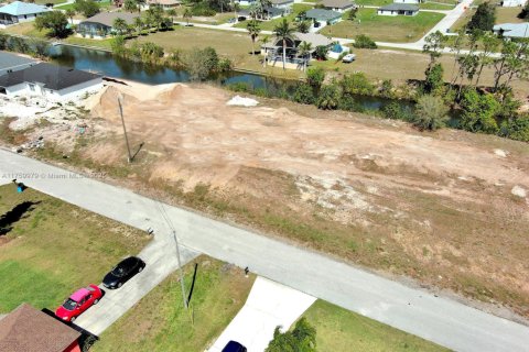 Terreno en venta en Cape Coral, Florida № 1860658 - foto 14