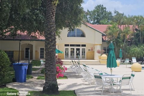 Condo in Fort Myers, Florida, 2 bedrooms  № 1776876 - photo 28