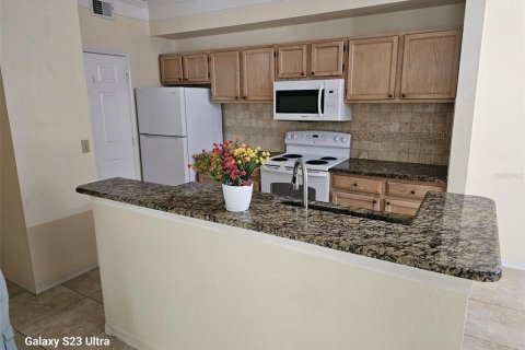 Condo in Fort Myers, Florida, 2 bedrooms  № 1776876 - photo 9