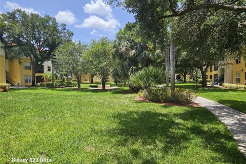 Condo in Fort Myers, Florida, 2 bedrooms  № 1776876 - photo 21