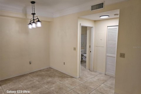 Condo in Fort Myers, Florida, 2 bedrooms  № 1776876 - photo 10