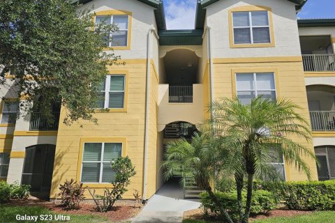 Condo in Fort Myers, Florida, 2 bedrooms  № 1776876 - photo 2
