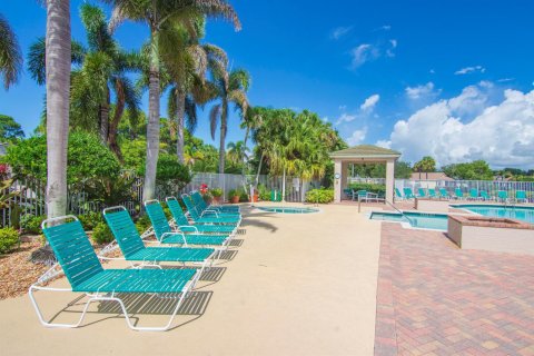 Casa en venta en Port St. Lucie, Florida, 4 dormitorios, 208.29 m2 № 2365388 - foto 27