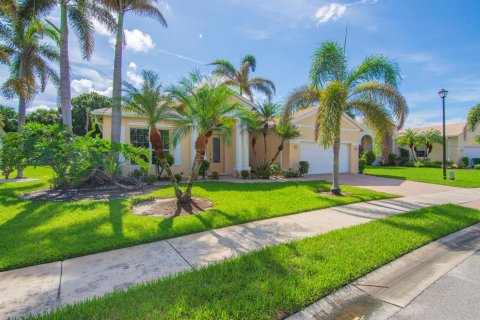Casa en venta en Port St. Lucie, Florida, 4 dormitorios, 208.29 m2 № 2365388 - foto 3