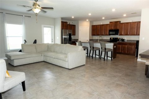 Villa ou maison à louer à Sun City Center, Floride: 5 chambres, 211.35 m2 № 1914900 - photo 7
