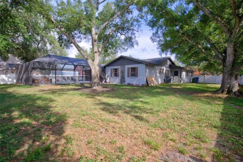 House in Tampa, Florida 3 bedrooms, 147.9 sq.m. № 2215707 - photo 25