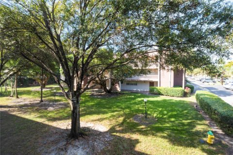 Condo in Davie, Florida, 2 bedrooms  № 1472607 - photo 19