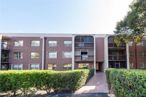 Condo in Davie, Florida, 2 bedrooms  № 1472607 - photo 21