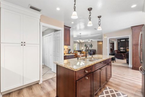 Villa ou maison à vendre à Sarasota, Floride: 4 chambres, 215.25 m2 № 2122012 - photo 17