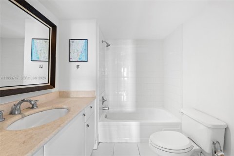 Купить кондоминиум в Авентура, Флорида 1 спальня, 82.4м2, № 2011697 - фото 16