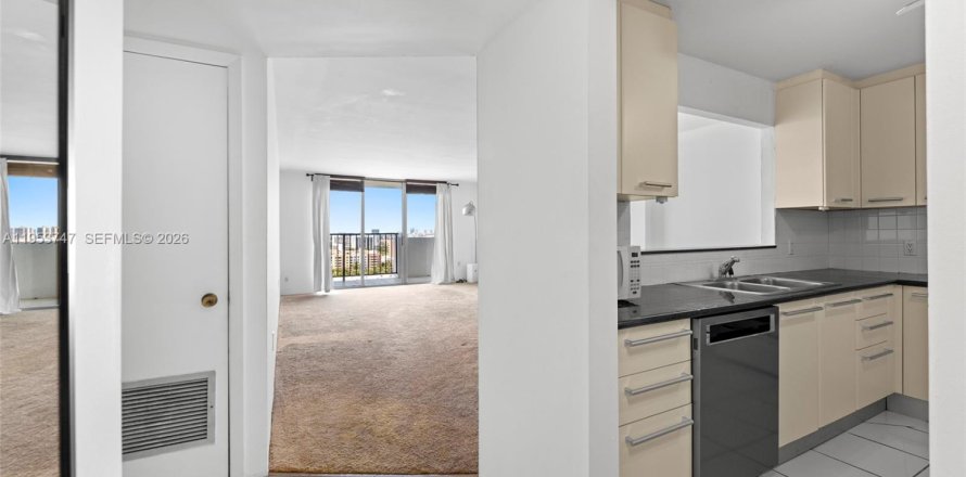 Кондоминиум с 1 спальней в Авентура, Флорида № 2011697