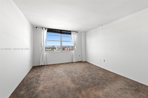 Купить кондоминиум в Авентура, Флорида 1 спальня, 82.4м2, № 2011697 - фото 19