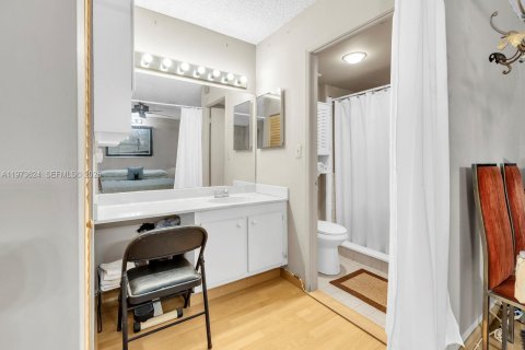 Condominio en venta en Aventura, Florida, 3 dormitorios, 129.69 m2 № 2033388 - foto 19
