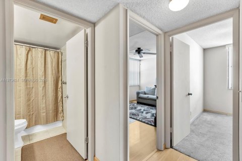 Condominio en venta en Aventura, Florida, 3 dormitorios, 129.69 m2 № 2033388 - foto 23