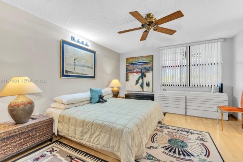 Condominio en venta en Aventura, Florida, 3 dormitorios, 129.69 m2 № 2033388 - foto 16