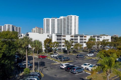 Condominio en Aventura, Florida, 3 dormitorios  № 2033388