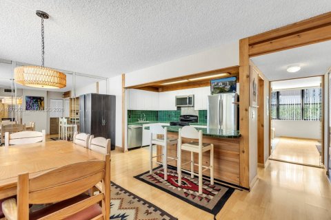 Condominio en venta en Aventura, Florida, 3 dormitorios, 129.69 m2 № 2033388 - foto 9