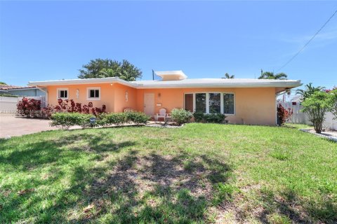 House in Fort Lauderdale, Florida 3 bedrooms, 170.1 sq.m. № 1874709 - photo 2