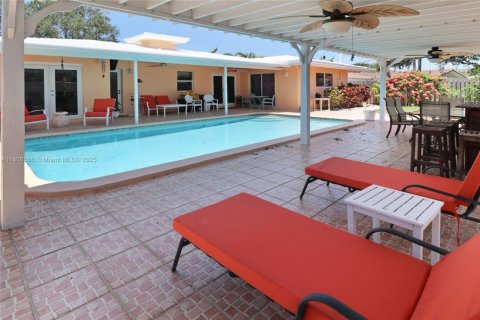 House in Fort Lauderdale, Florida 3 bedrooms, 170.1 sq.m. № 1874709 - photo 8