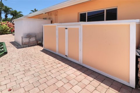 House in Fort Lauderdale, Florida 3 bedrooms, 170.1 sq.m. № 1874709 - photo 28