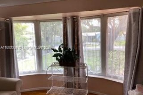 House in Fort Lauderdale, Florida 3 bedrooms, 170.1 sq.m. № 1874709 - photo 13