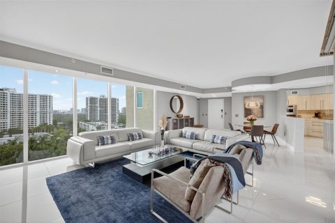 Condo in Aventura, Florida, 2 bedrooms № 1929138 - photo 4